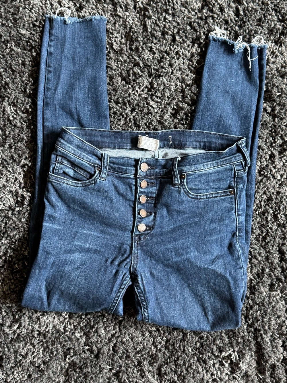 Free People Reagan Raw Hem Button Fly Skinny Jean Size 28